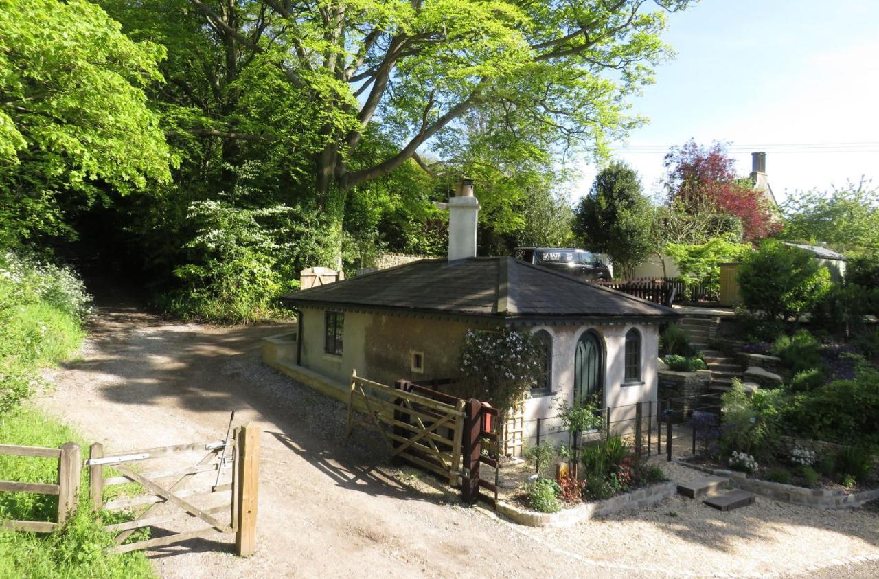 Gatekeepers Lodge, Dyrham Park Exterior photo