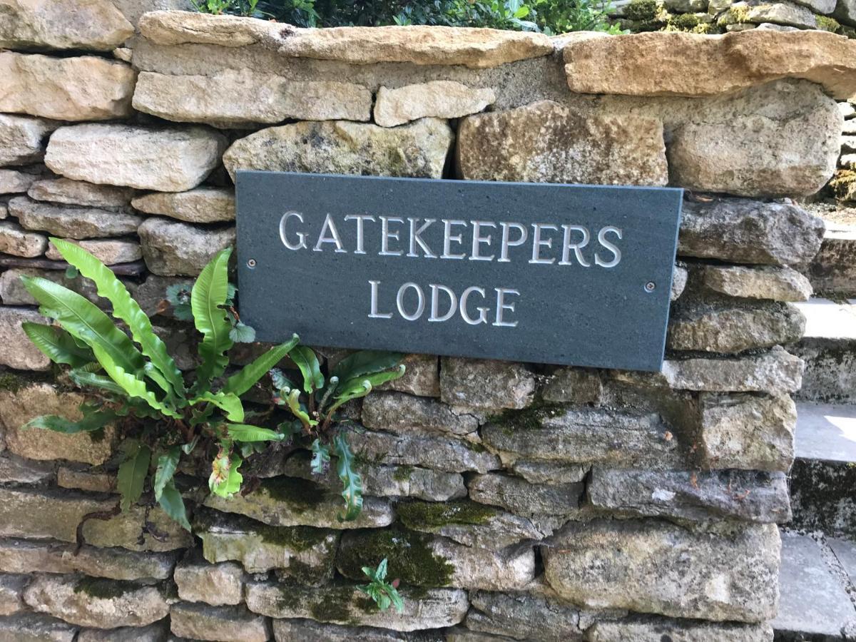 Gatekeepers Lodge, Dyrham Park Exterior photo